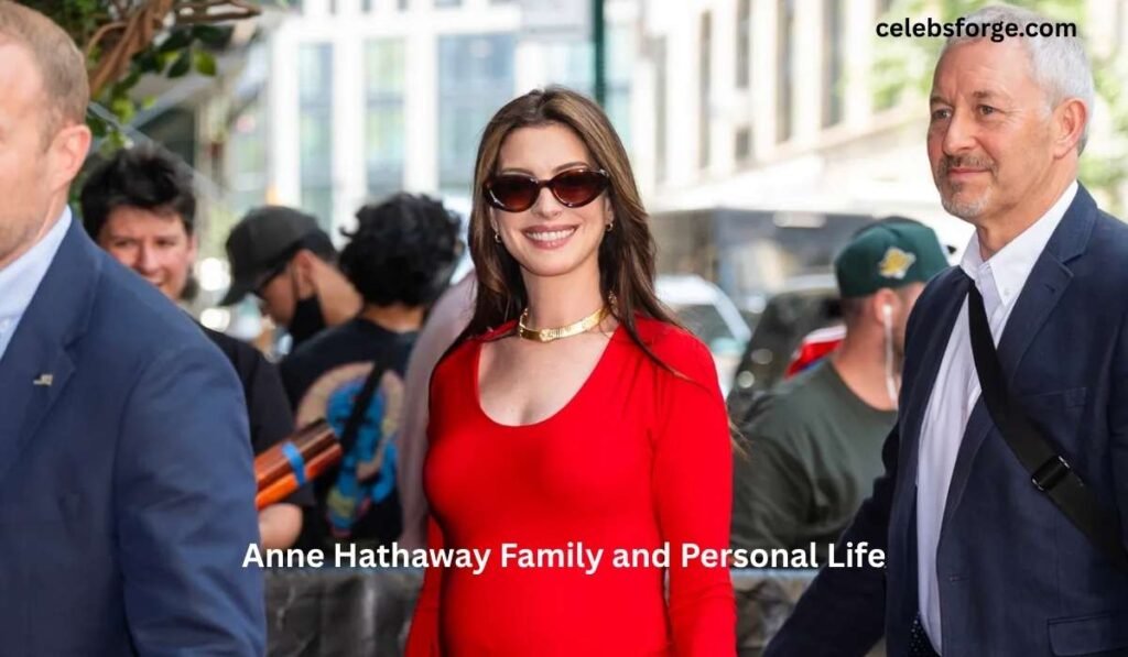 Anne Hathaway Family and Personal Life